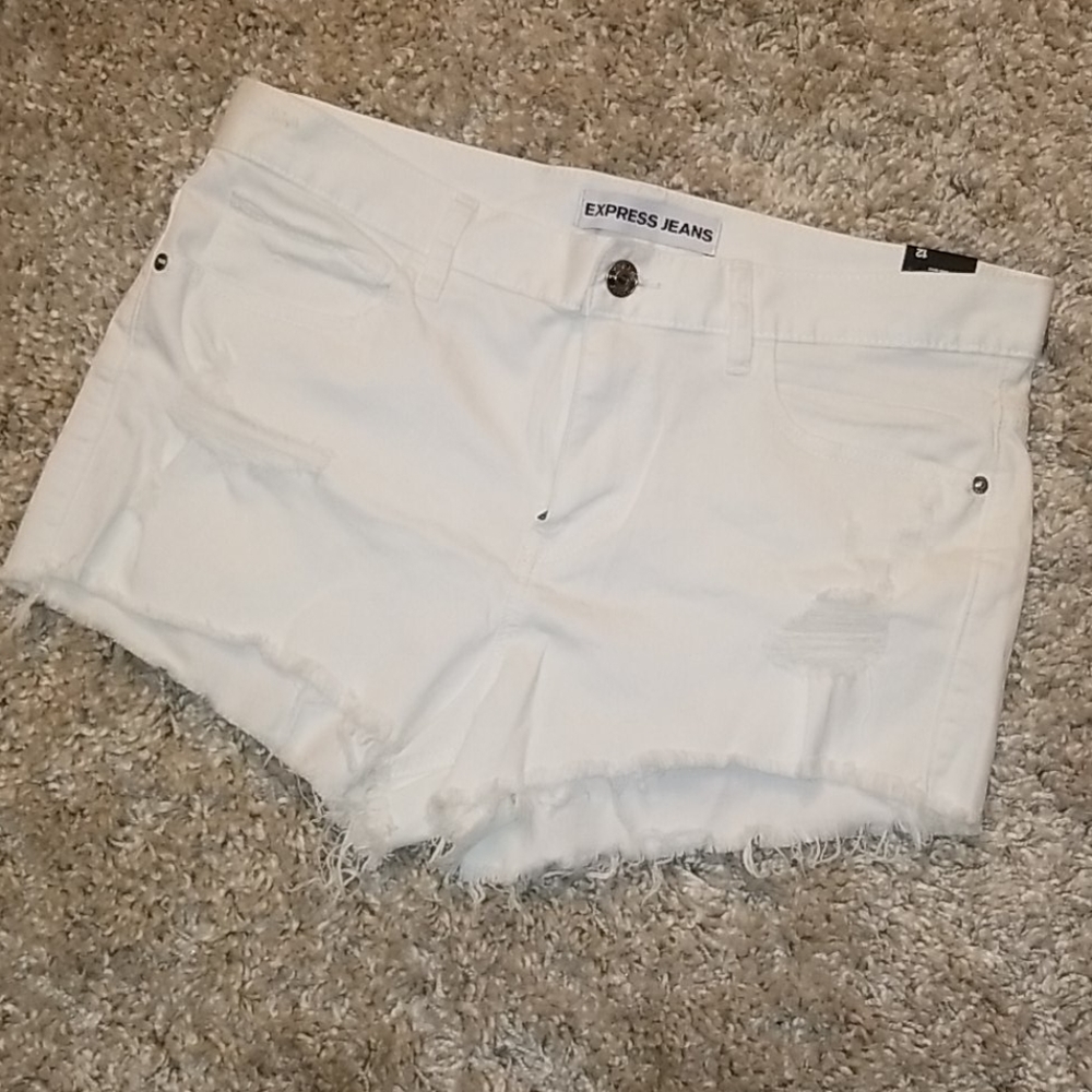 EXPRESS - High Rise Distressed Shorts - NWT - 12